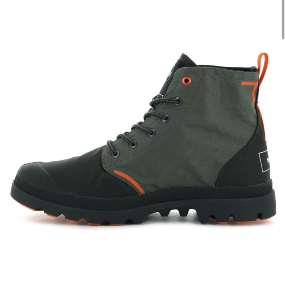 Palladium Water Resistant Boots - Picture 3 of 4